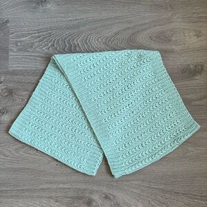 Women’s Mint Green Knit Infinity Scarf